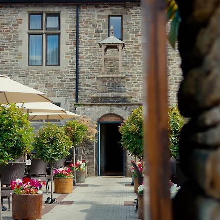Lanelay Hall Hotel & Spa Hensol Exterior foto The courtyard at The Old Bank Hotel